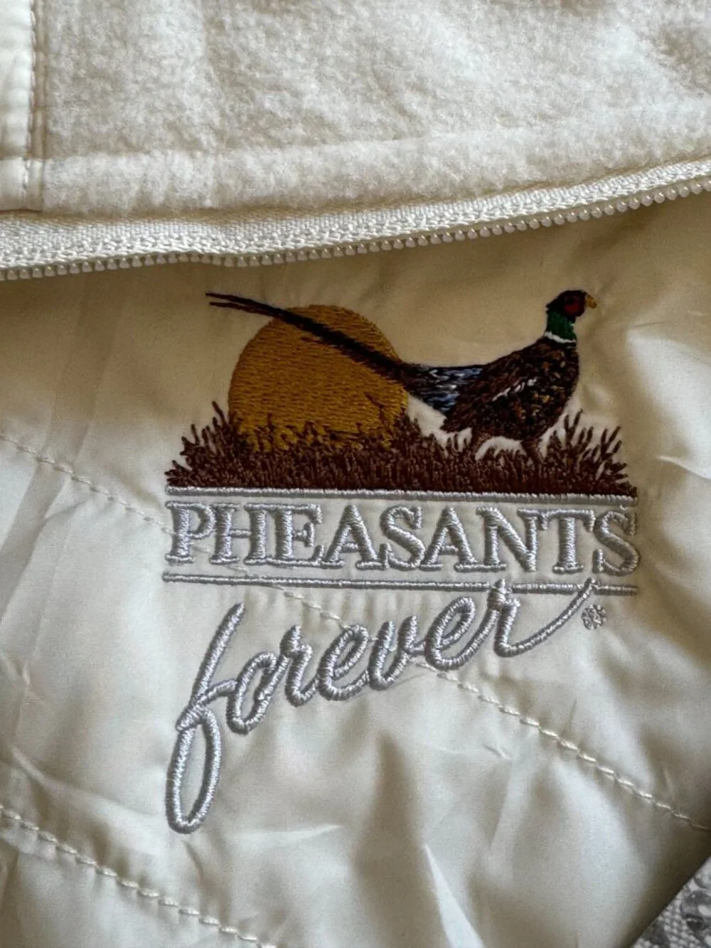 Columbia Pheasants Forever Mix It Around II Vest Cream Womens Small